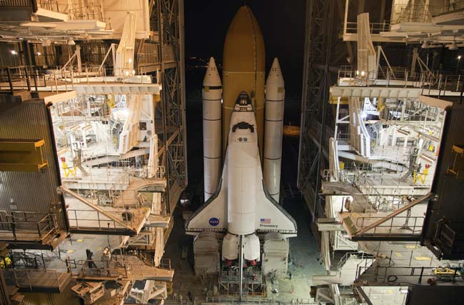 NASA Finds New Cracks on Space Shuttle's Fuel Tank